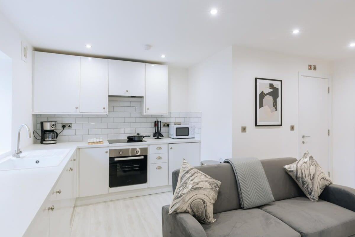 Modern 1 Bedroom Apartment In Central 伊普斯威奇 外观 照片